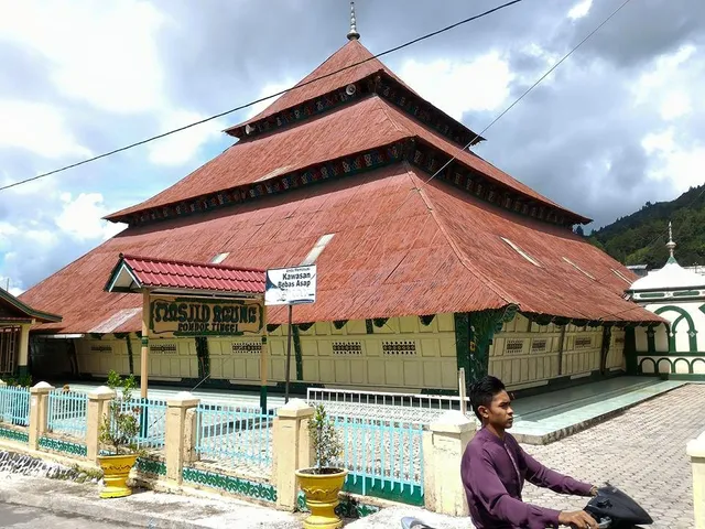 Pondok Tinggi Grand Mosque