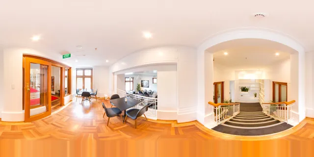 Courtyard Café at Old Parliament House