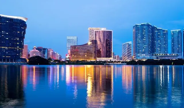 Av. View of Lake Nam Van