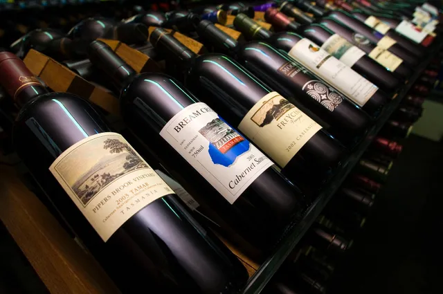 Central Hotel - Bar, Bistro, Gaming & Accommodation