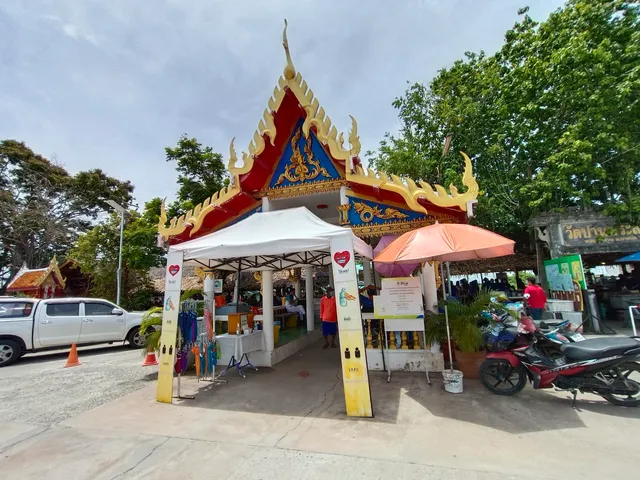 ตลาดน้ำปีกกา-หลวงพ่อปานองค์ใหญ่