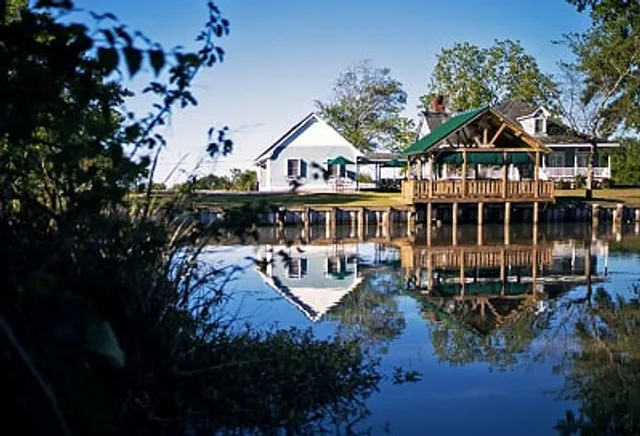 A Chateau on the Bayou Bed & Breakfast