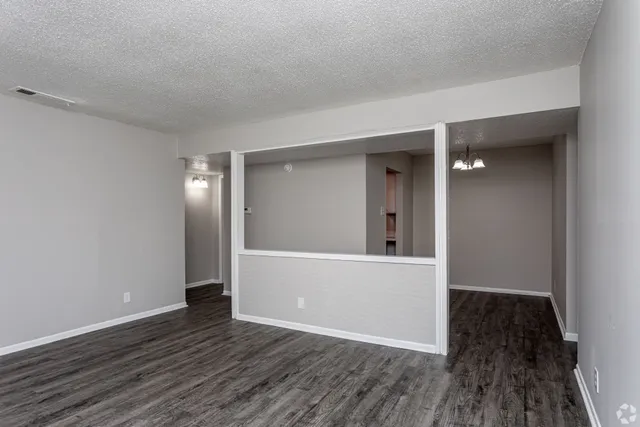 Indiandale Apartments