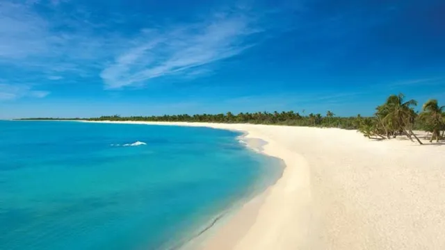 Bahia Petempich Beach