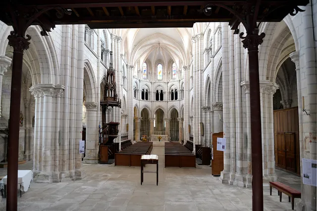 Collégiale Saint-Martin de Chablis