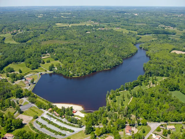 Grand Etang de St-Estèphe