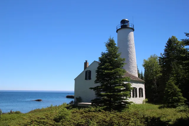 Rock Harbor Lighthouse