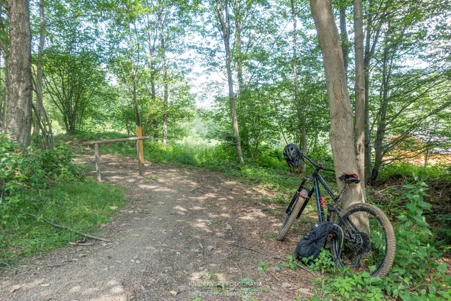 Singletrack pod Honem