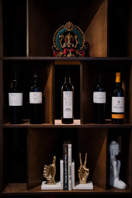 Punto Cardinal Restaurant Bar & Grill