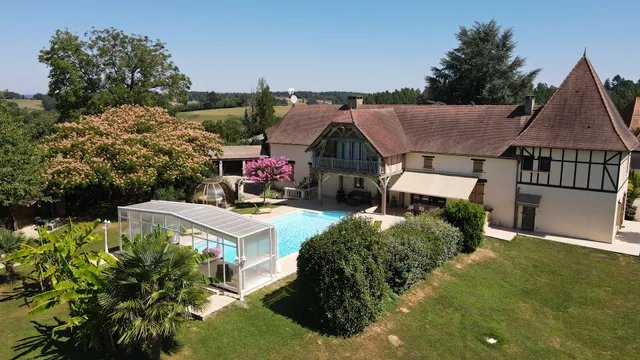 LA FERME DE LAUPILIERE