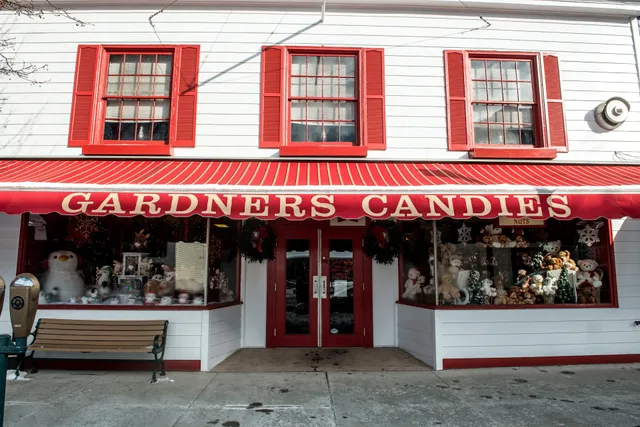 Gardners Ice Cream Parlour