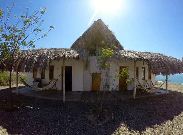 Kon Tiki Bungalows