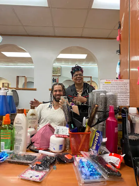 Hector's Barber Shop