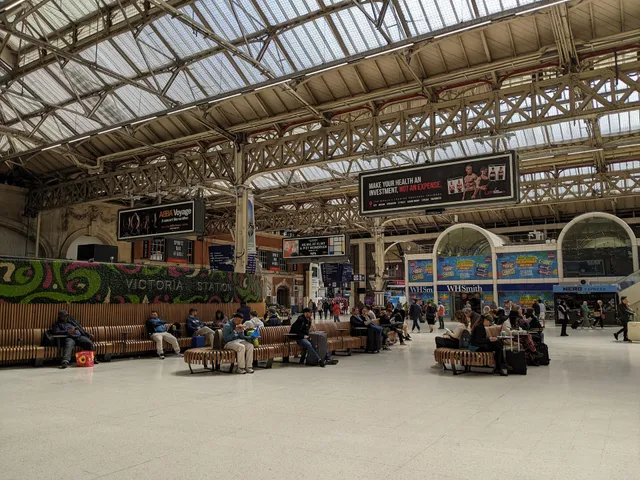 Victoria Station Ticket Office