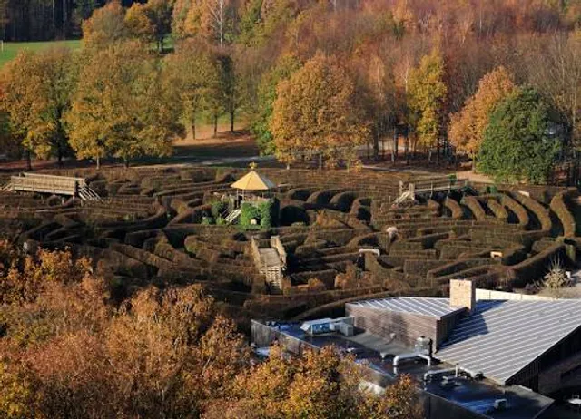 Labyrinth Three Countries Point