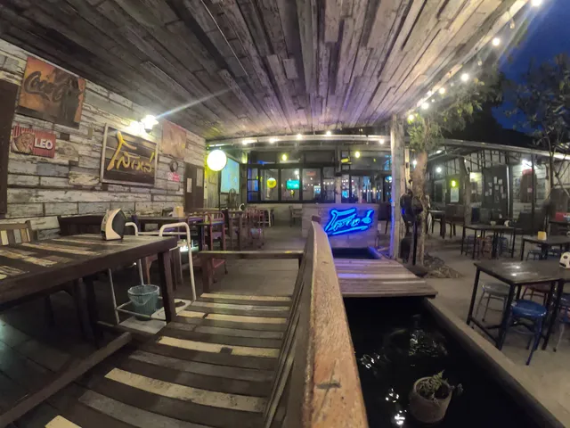 Solae Restaurant, That Phanom Town: Thai food, Thai beer, & Thai live music !