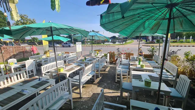 Chanda's Historical Garden Restaurant. We do not want,like or respond to google reviews foe personal reasons thank you