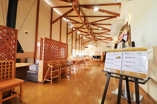 ランチ＆カフェ「四季の森」