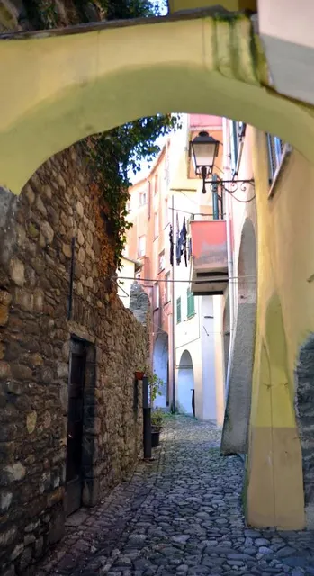 Il Borgo Rotondo di Varese Ligure