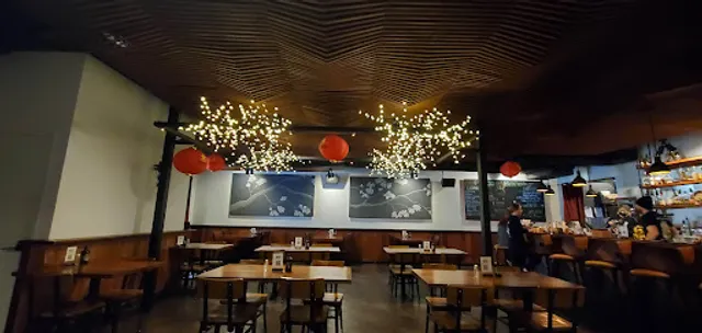 Lucky AF: Asian Fusion & Sushi