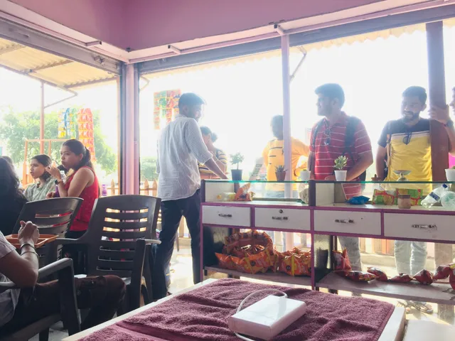 SAI KRUPA MISAL HOUSE SNACK CENTER