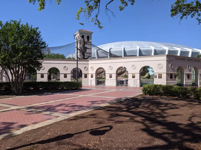 Mike the Tiger's Habitat