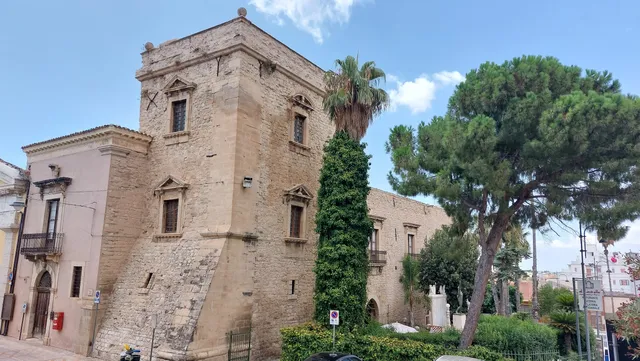 Castello dei Naselli d'Aragona