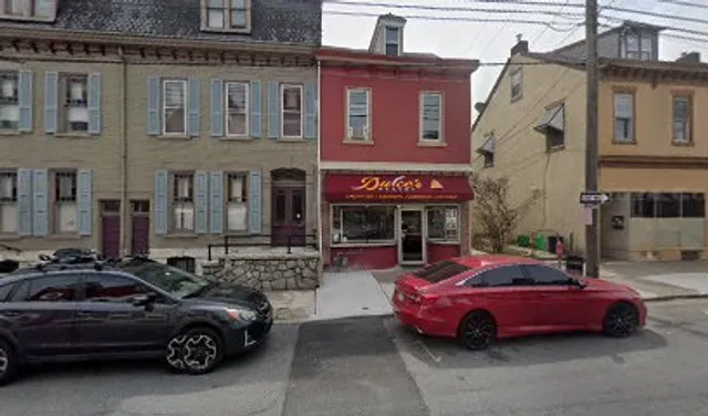 Luna’s Bakery & Cafe