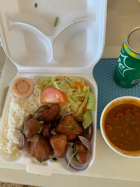 Casa Bigotes Black & White Bar & Lounge