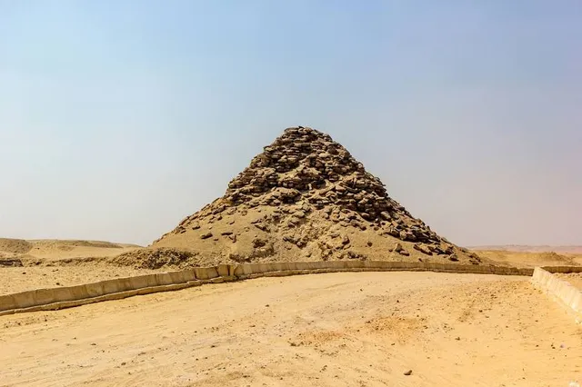 Pyramid of Userkaf