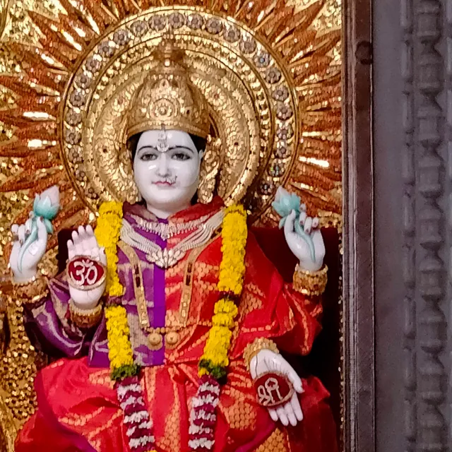 Shri Mahalaxmi Mandir, Pune