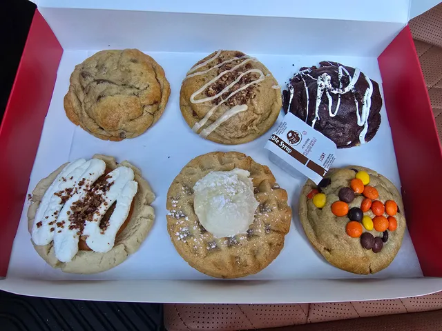 Crave Cookies of Clermont