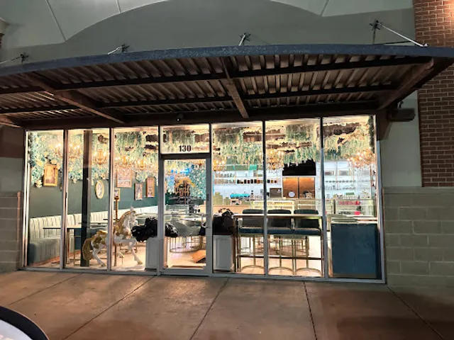 Unicorniverse Bakery & Cafe