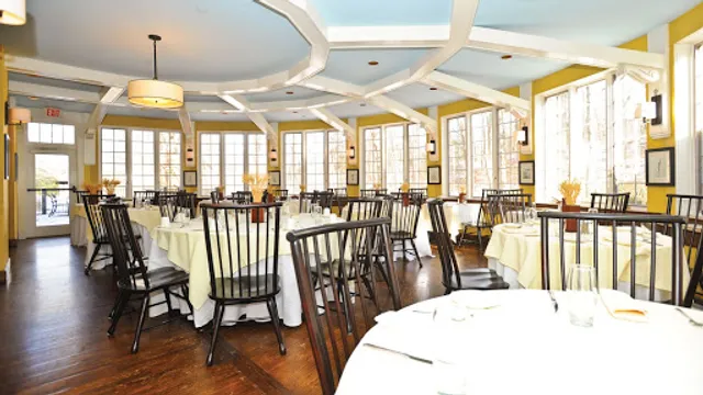 Seasons Restaurant & Tap Room