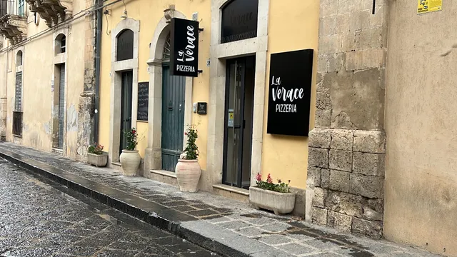 La Verace Pizzeria e Cucina Siciliana Noto