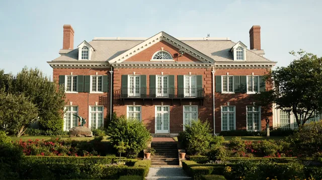 Saginaw Art Museum & Gardens