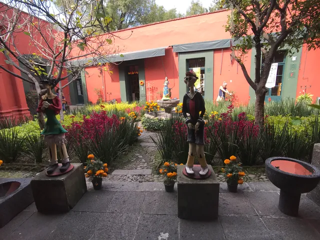 Casa del Obispo "Galería de Arte Popular Mexicano"