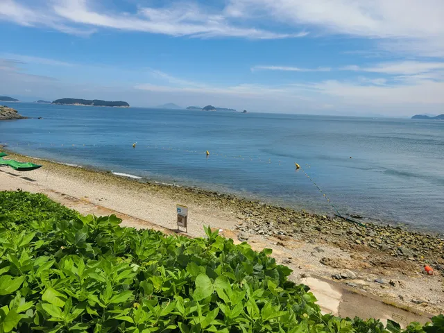 흰작살 해수욕장