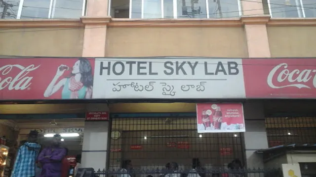 Hotel Sky Lab