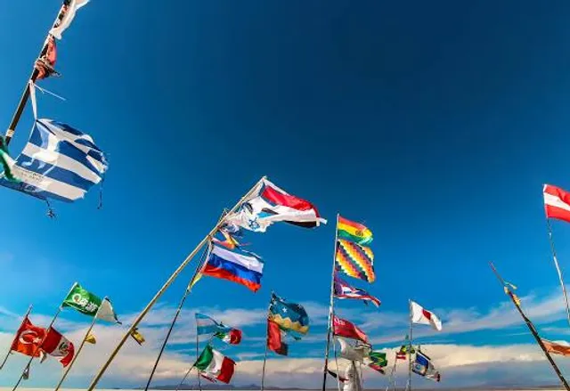 Plaza de las Banderas Uyuni
