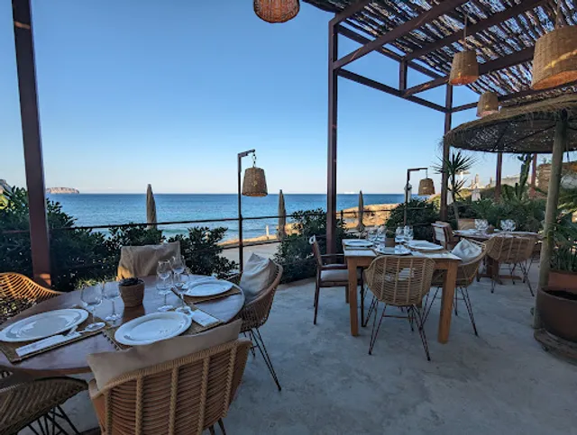 Restaurant Atzaró Beach Cala Nova
