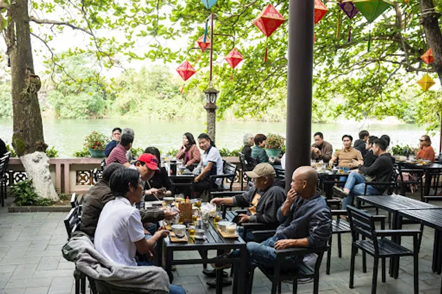 Nhà Hàng Vỹ Dạ Xưa