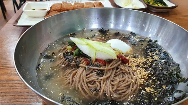 봉평산골메밀촌