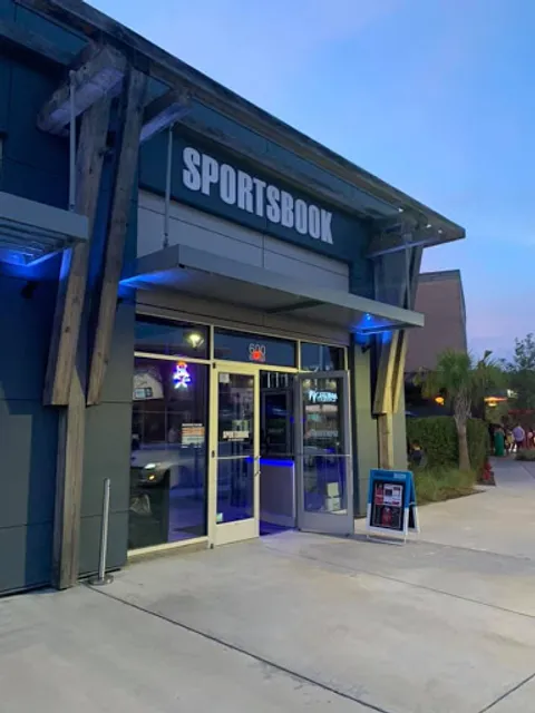 Sportsbook Cheesesteaks & Wings