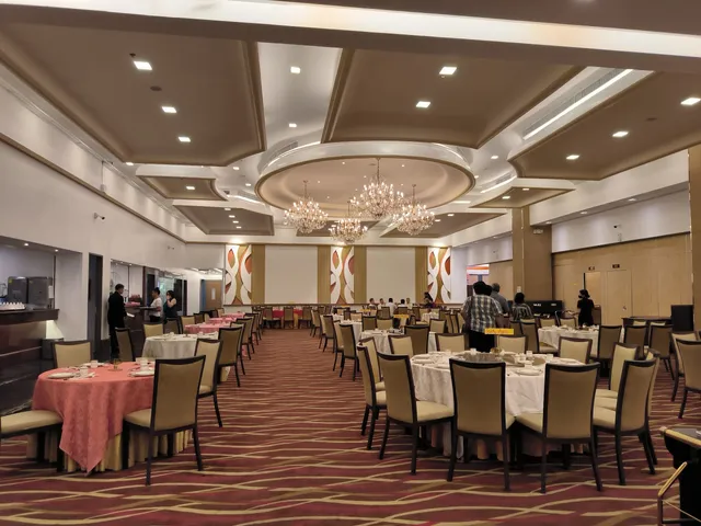 THE CENTURY SEAFOOD RESTAURANT