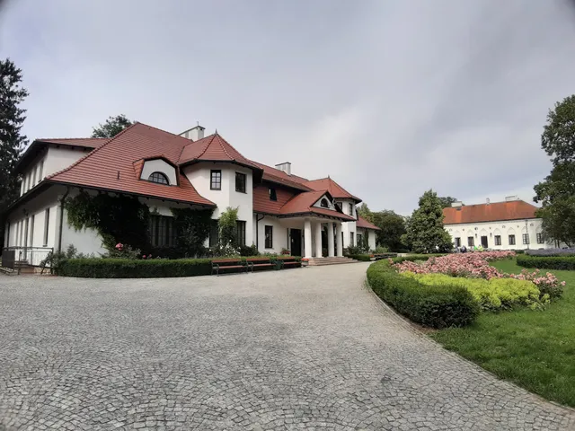 Dwór w Muzeum Romantyzmu w Opinogórze