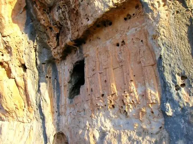Halamata cave