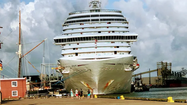 Official Port of Galveston - Lot B