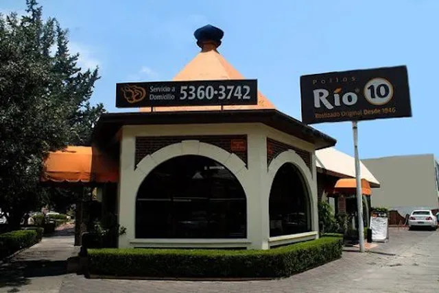 Pollos Río 10 Santa Mónica