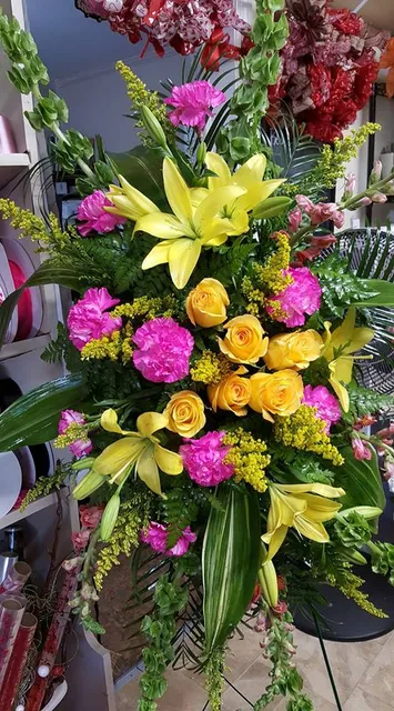 Sweet T's Flowers, and Gifts